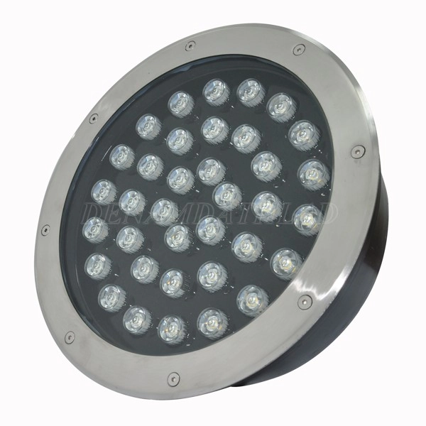 Hệ thống 36 chip LED siêu sáng 